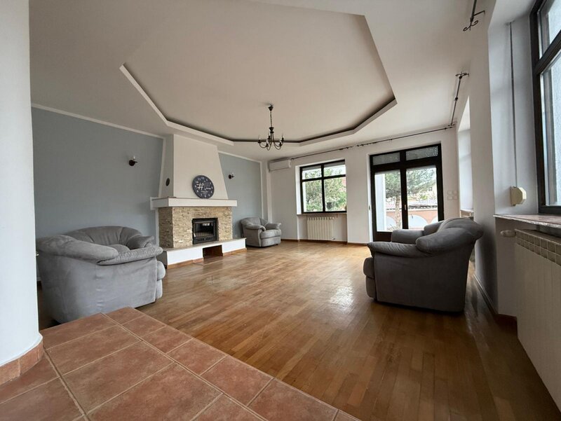 Vila 6 camere Baneasa birouri Bd Ion Ionescu de la Brad de inchiriat