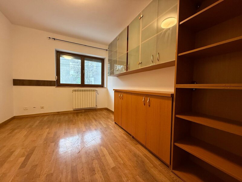 Vila 6 camere Baneasa birouri Bd Ion Ionescu de la Brad de inchiriat