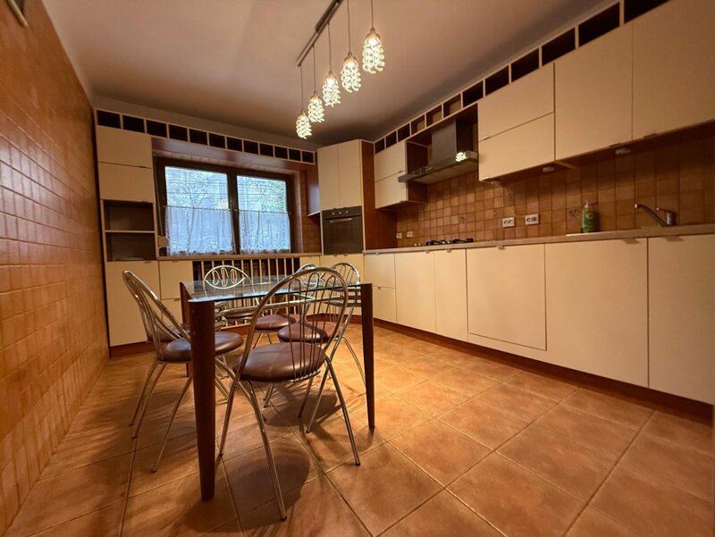 Vila 6 camere Baneasa birouri Bd Ion Ionescu de la Brad de inchiriat