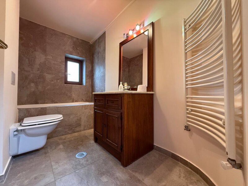 Vila 6 camere Baneasa birouri Bd Ion Ionescu de la Brad de inchiriat